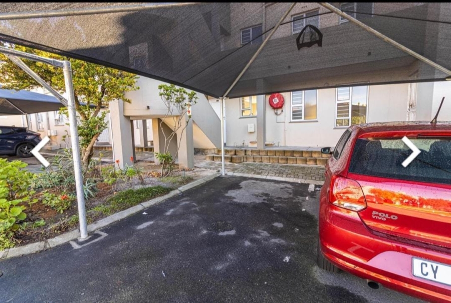 2 Bedroom Property for Sale in Oakglen Western Cape